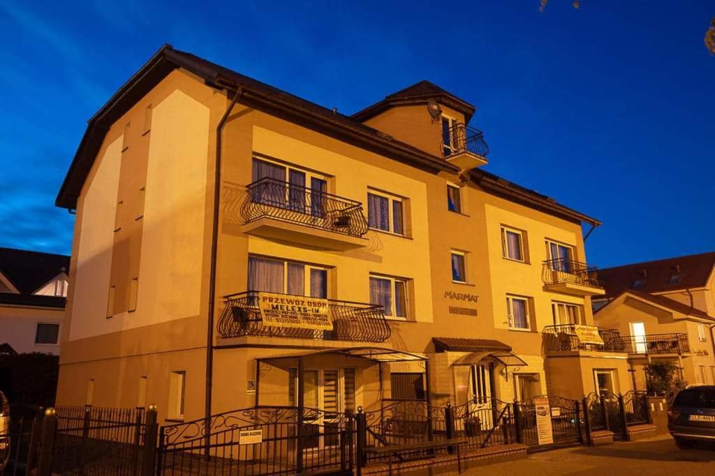 Marmat Leba Apartment Exterior photo